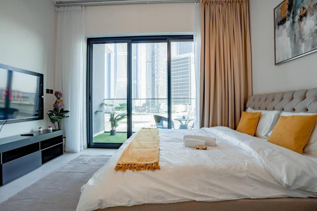 Cozy Studio With Burj Views Pool Gym Central Apartment Dubai Exterior photo